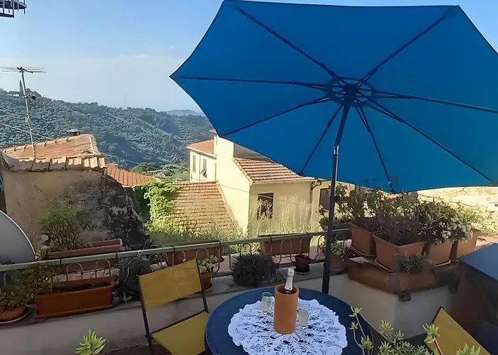 Casa Elisa Feriehus Montegrazie